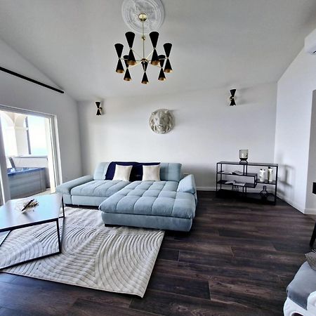 Sea View Luxury Apart Hotel Villa Conte With Swiming Pool And Romantic Spa Podstrana Zewnętrze zdjęcie
