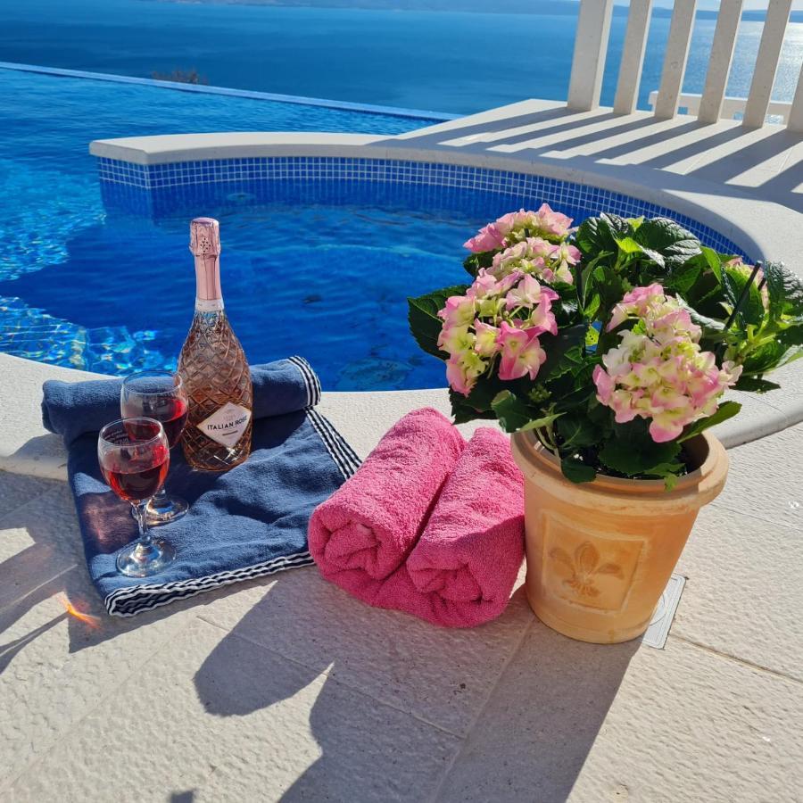 Sea View Luxury Apart Hotel Villa Conte With Swiming Pool And Romantic Spa Podstrana Zewnętrze zdjęcie