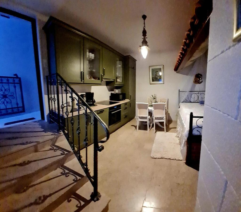 Sea View Luxury Apart Hotel Villa Conte With Swiming Pool And Romantic Spa Podstrana Zewnętrze zdjęcie