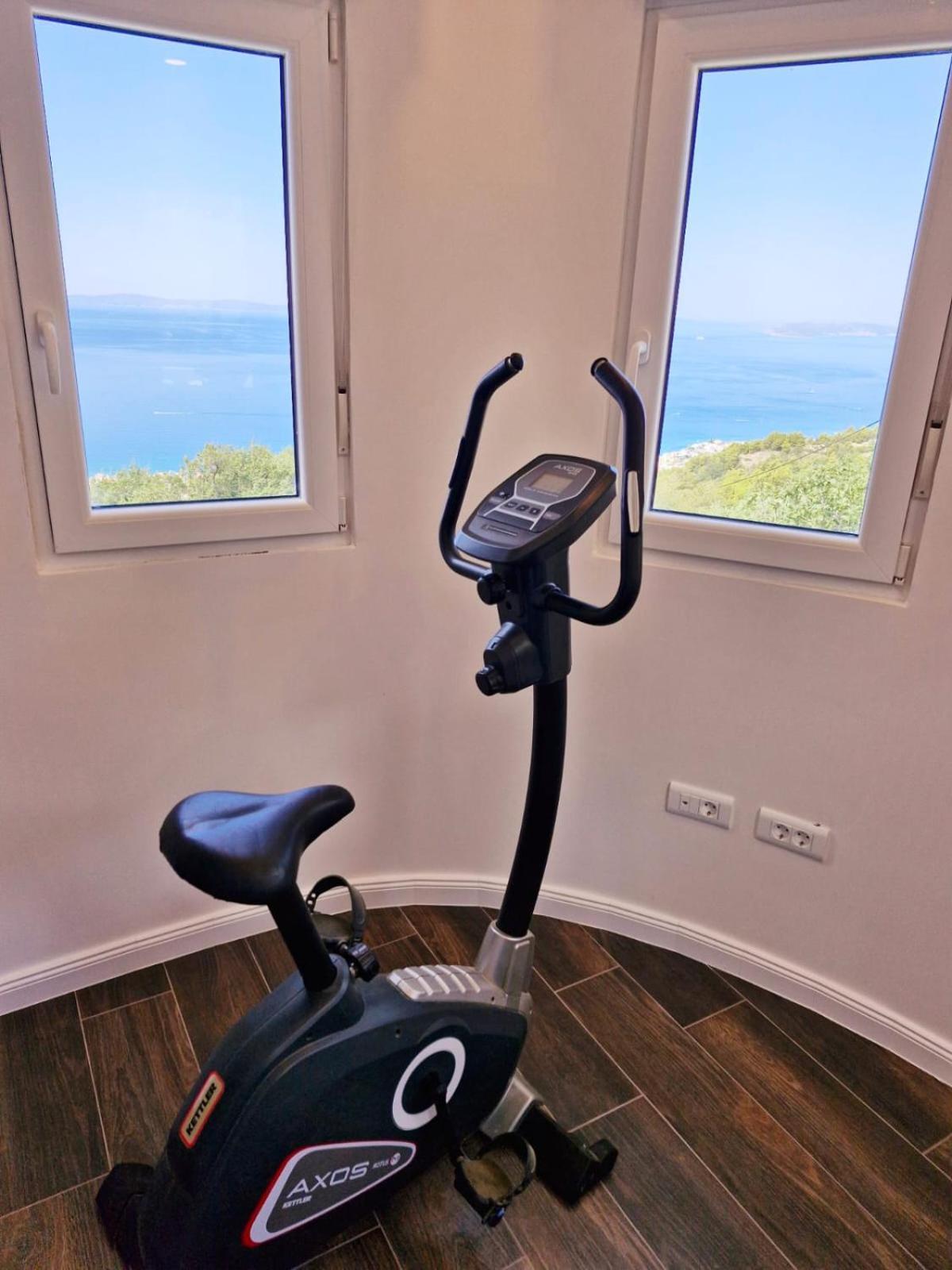 Sea View Luxury Apart Hotel Villa Conte With Swiming Pool And Romantic Spa Podstrana Zewnętrze zdjęcie