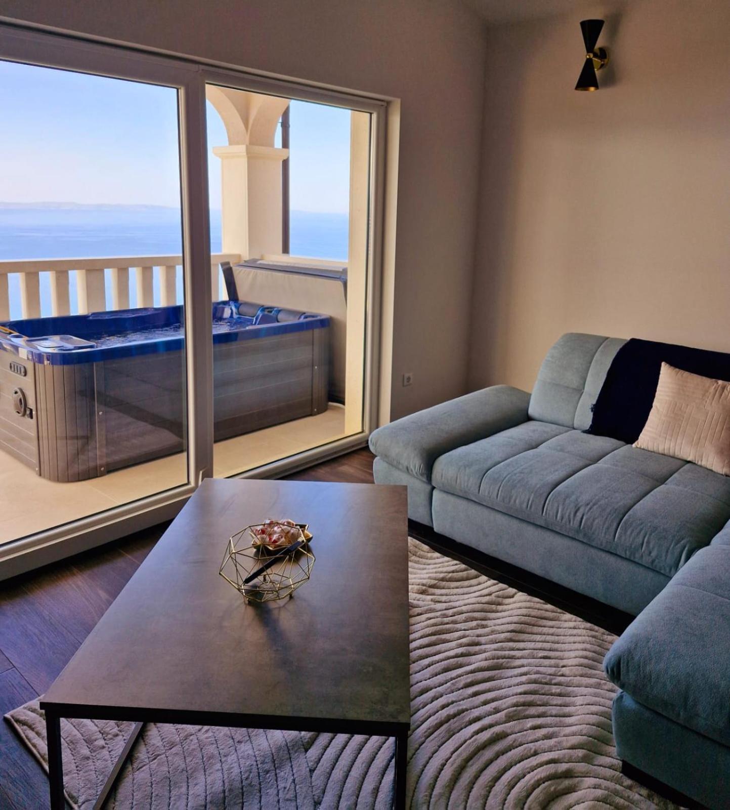 Sea View Luxury Apart Hotel Villa Conte With Swiming Pool And Romantic Spa Podstrana Zewnętrze zdjęcie
