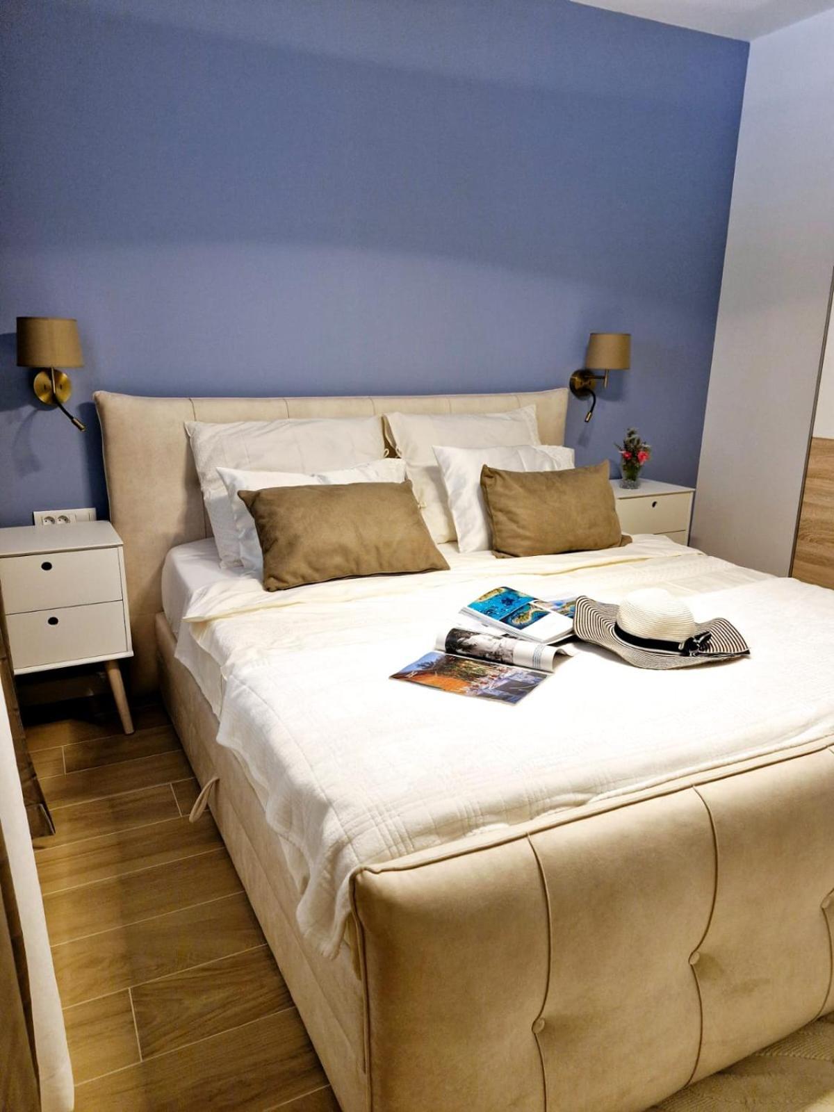 Sea View Luxury Apart Hotel Villa Conte With Swiming Pool And Romantic Spa Podstrana Zewnętrze zdjęcie