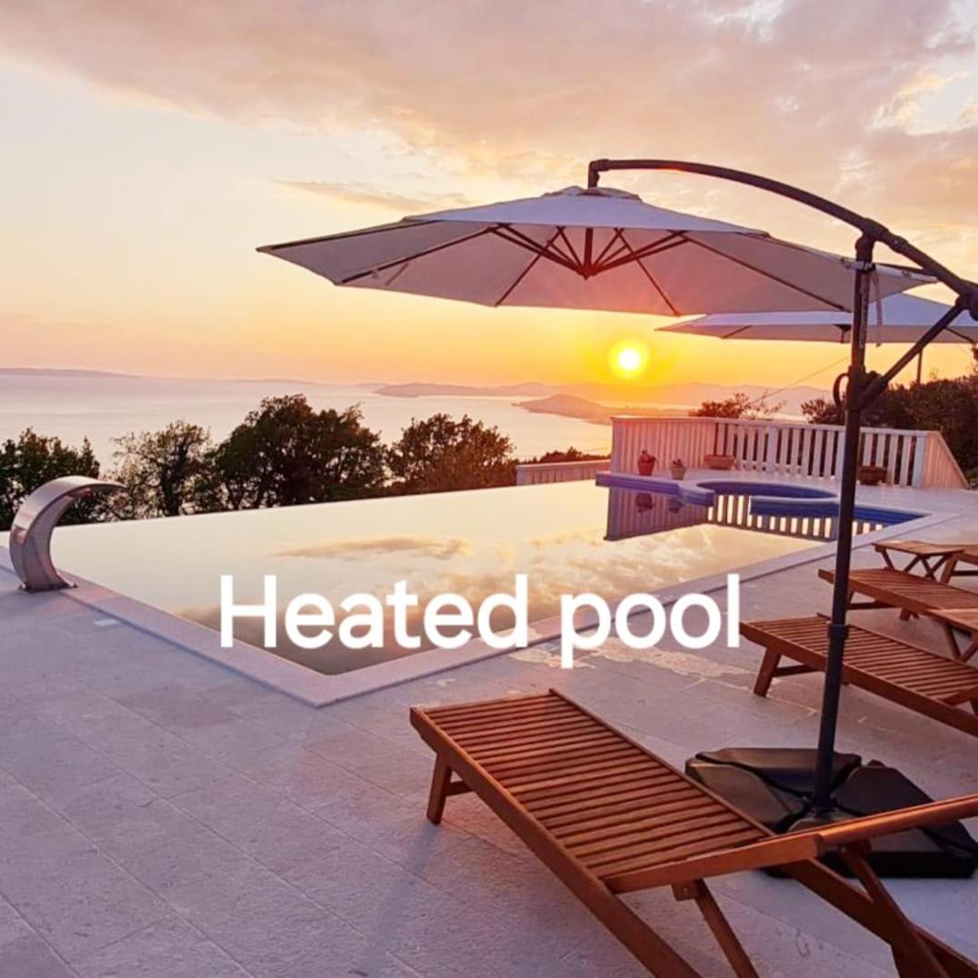 Sea View Luxury Apart Hotel Villa Conte With Swiming Pool And Romantic Spa Podstrana Zewnętrze zdjęcie