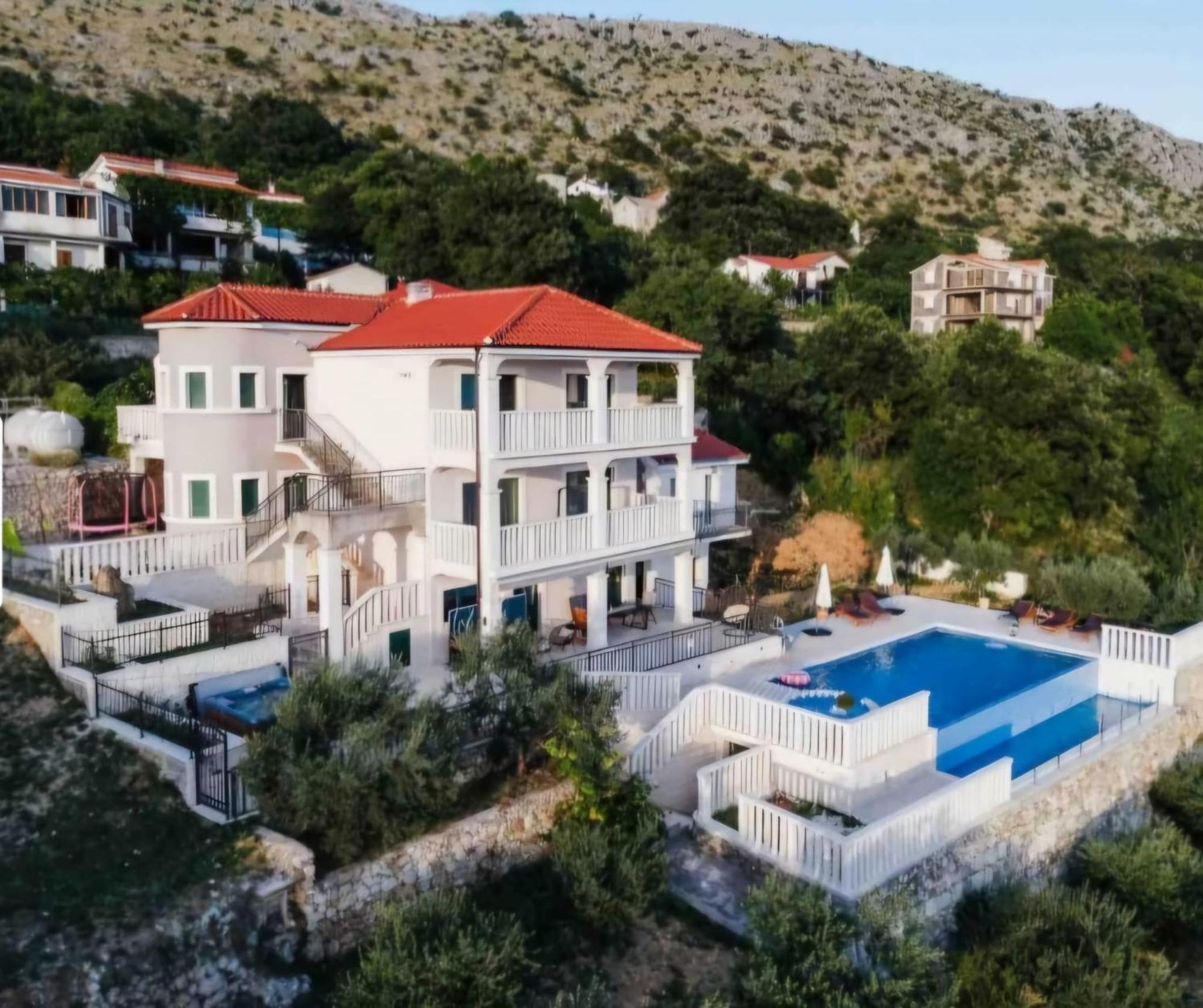 Sea View Luxury Apart Hotel Villa Conte With Swiming Pool And Romantic Spa Podstrana Zewnętrze zdjęcie